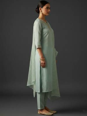 Women Ethnic Motifs Embroidered Regular Thread Work Kurta with Trousers & With Dupatta 4
