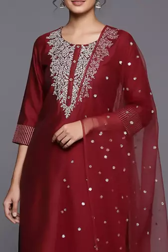 Women Floral Embroidered Regular Chanderi Silk Kurta with Trousers & With Dupatta