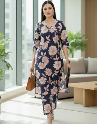 Women Floral Printed Regular Pure Cotton Kurta with Trousers 1