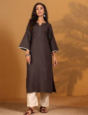 Kantha Work Notch Neck A-Line Kurta With Trousers 1