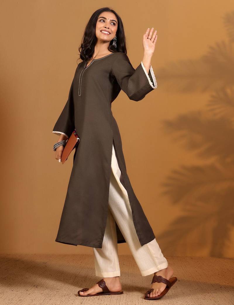 Kantha Work Notch Neck A-Line Kurta With Trousers