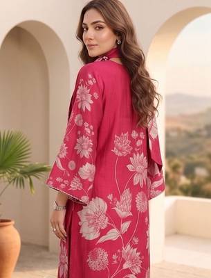 Women Floral Printed Regular Chanderi Silk Kurta with Trousers & With Dupatta 3