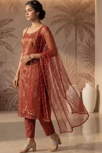 Women Ethnic Motifs Printed Regular Kurta with Trousers & With Dupatta