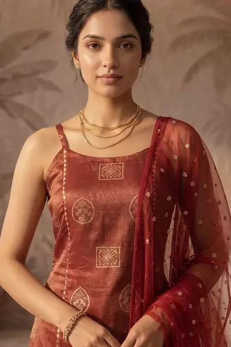 Women Ethnic Motifs Printed Regular Kurta with Trousers & With Dupatta