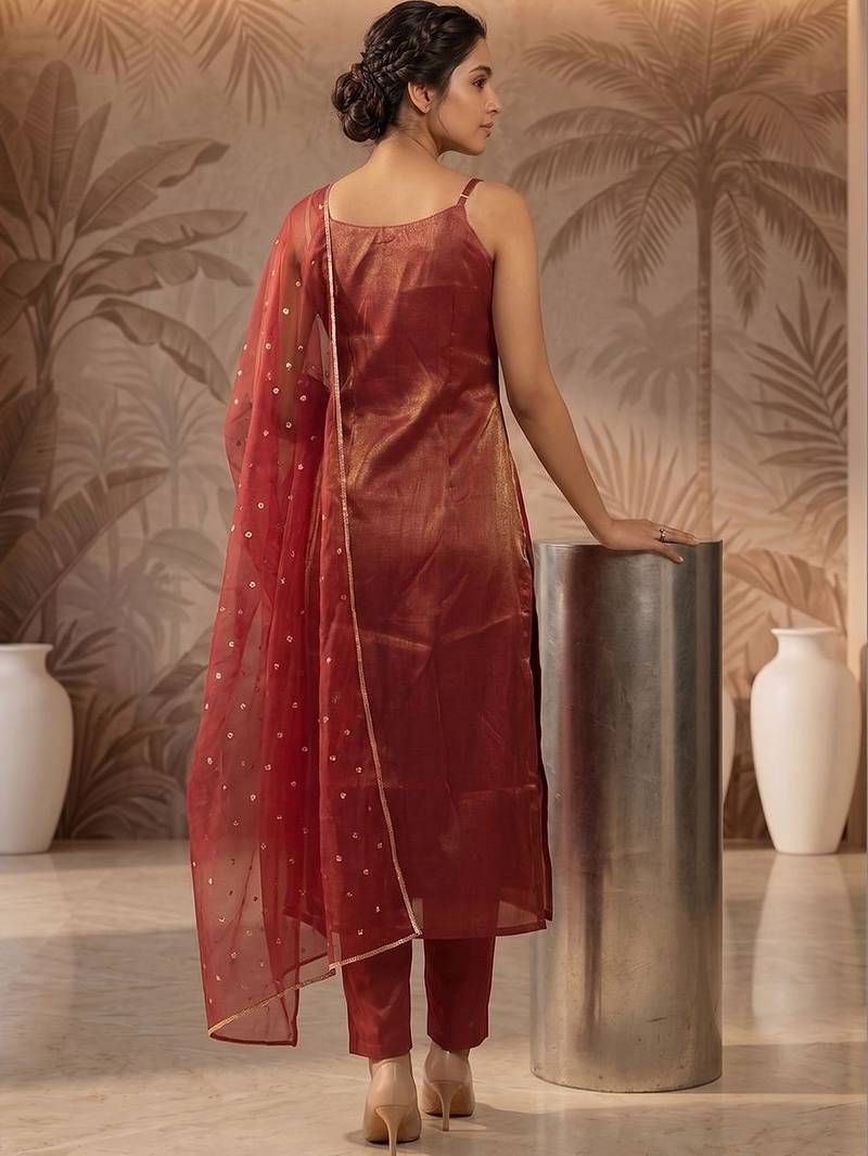 Women Ethnic Motifs Printed Regular Kurta with Trousers & With Dupatta