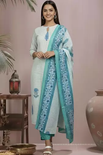 Women Ethnic Motifs Printed Regular Kurta with Trousers & With Dupatta