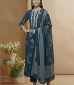 Women Floral Printed Regular Kurta with Trousers & With Dupatta