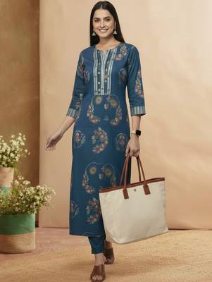 Women Floral Printed Regular Kurta with Trousers & With Dupatta 2