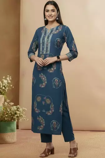 Women Floral Printed Regular Kurta with Trousers & With Dupatta