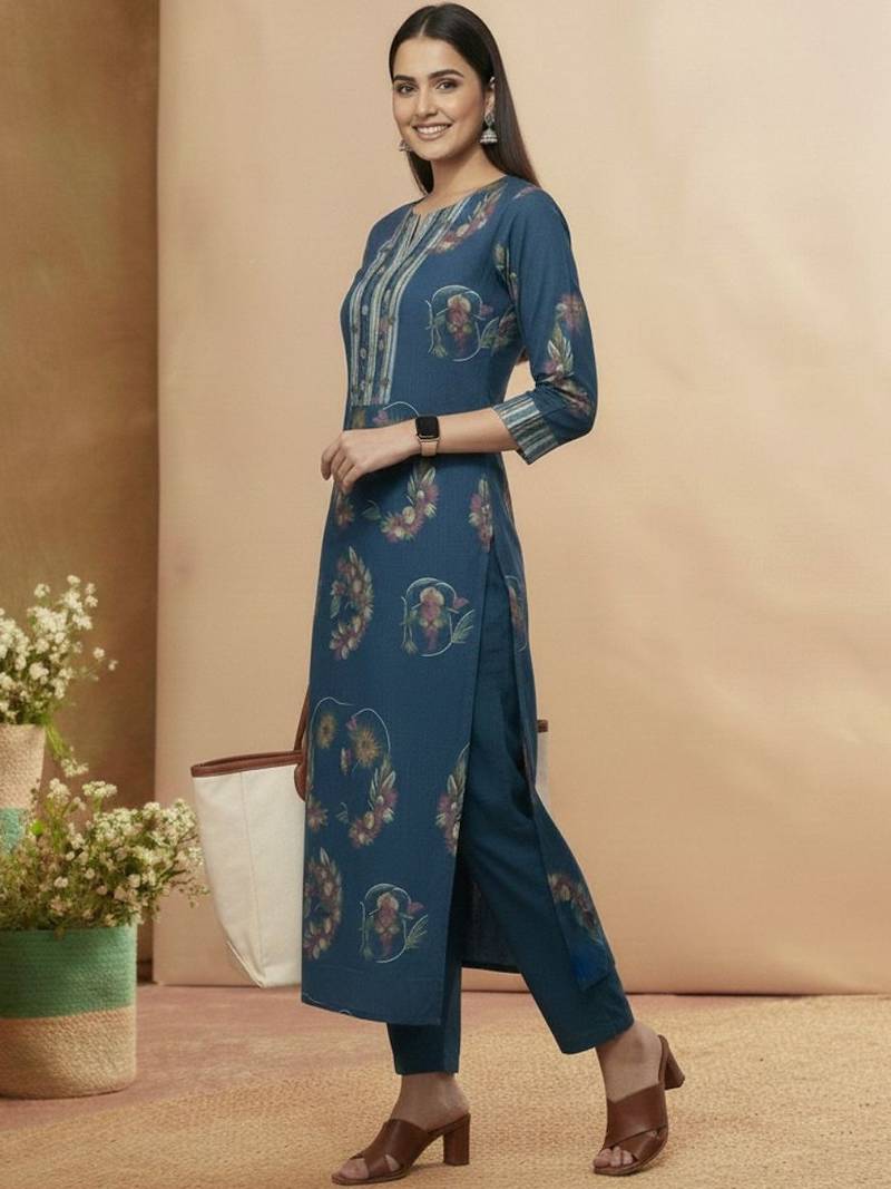 Women Floral Printed Regular Kurta with Trousers & With Dupatta