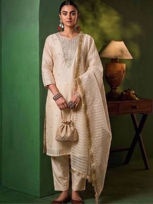 Women Ethnic Motifs Embroidered Regular Thread Work Kurta with Trousers & With Dupatta 1