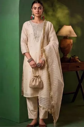 Women Ethnic Motifs Embroidered Regular Thread Work Kurta with Trousers & With Dupatta