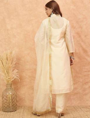 Embroidered V-Neck Thread Work Kurta with Trousers & With Dupatta 5