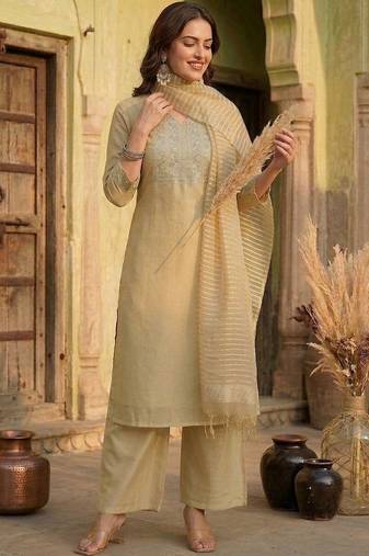 Women Yoke Design Regular Kurta with Trousers & With Dupatta