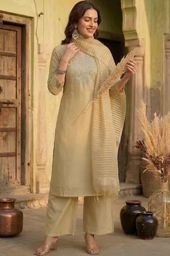 Women Yoke Design Regular Kurta with Trousers & With Dupatta