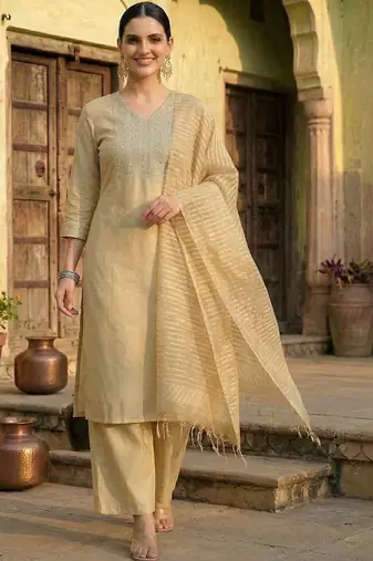 Women Yoke Design Regular Kurta with Trousers & With Dupatta