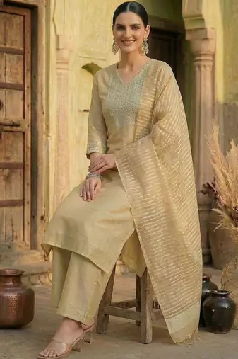 Women Yoke Design Regular Kurta with Trousers & With Dupatta