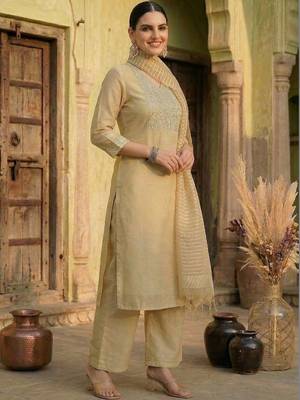 Women Yoke Design Regular Kurta with Trousers & With Dupatta 7