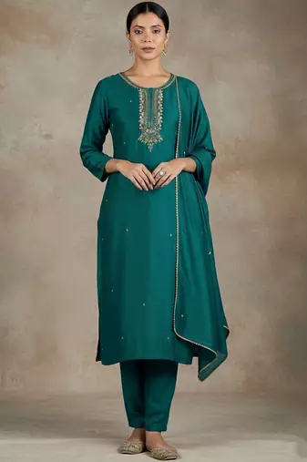 Women Ethnic Motifs Embroidered Regular Thread Work Kurta with Trousers & With Dupatta