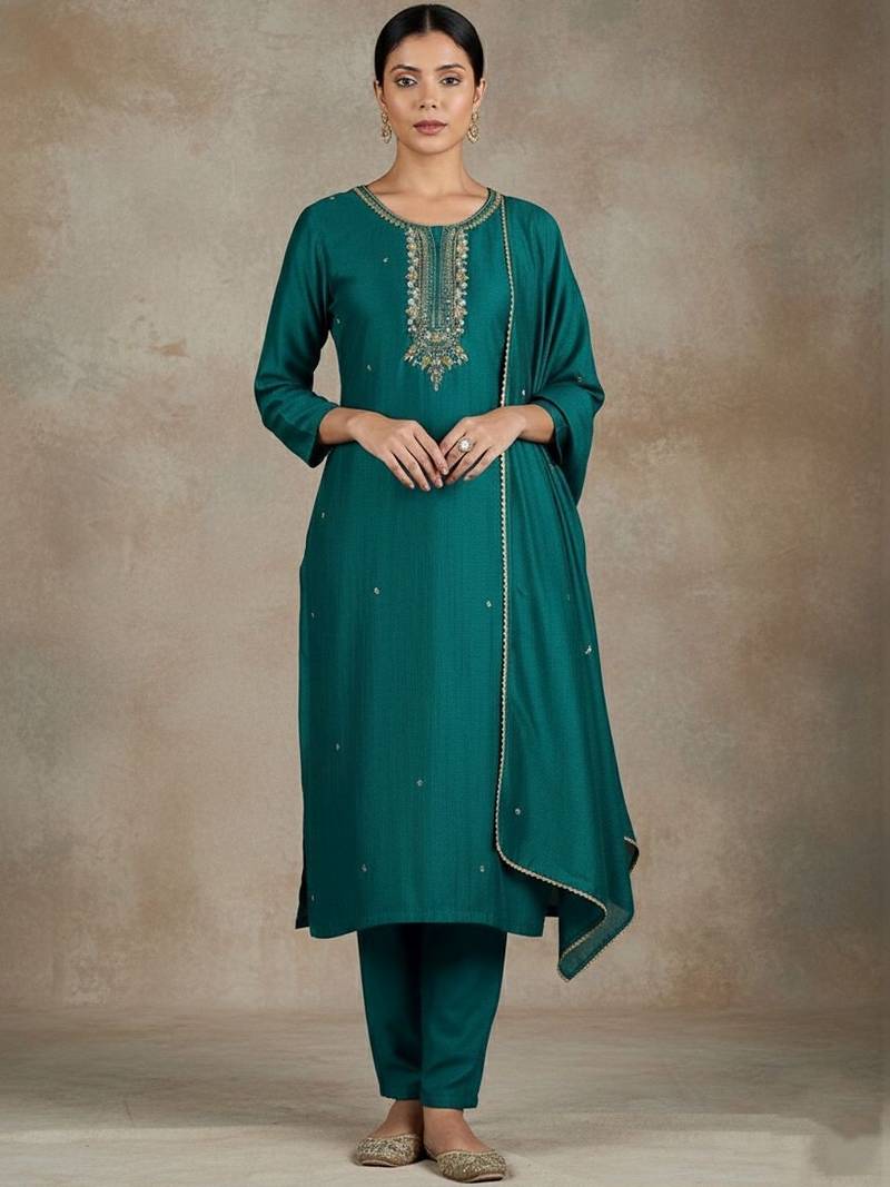 Women Ethnic Motifs Embroidered Regular Thread Work Kurta with Trousers & With Dupatta