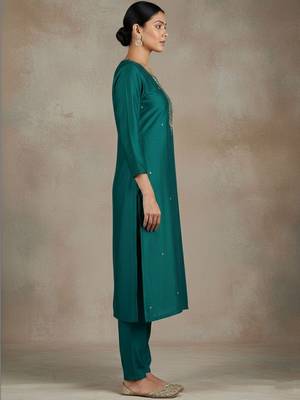 Women Ethnic Motifs Embroidered Regular Thread Work Kurta with Trousers & With Dupatta 6