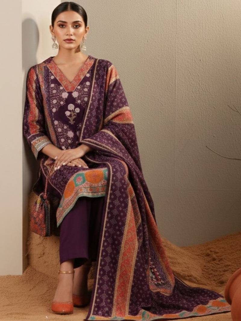 Women Ethnic Motifs Printed Regular Chanderi Silk Kurta with Trousers & With Dupatta