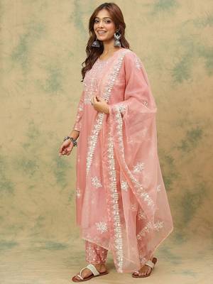 Floral Embroidered Thread Work Pure Cotton Kurta With Trousers & Dupatta 5
