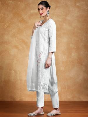 Women Embroidered Regular Sequinned Kurta with Trousers & Dupatta Kurta Sets 4