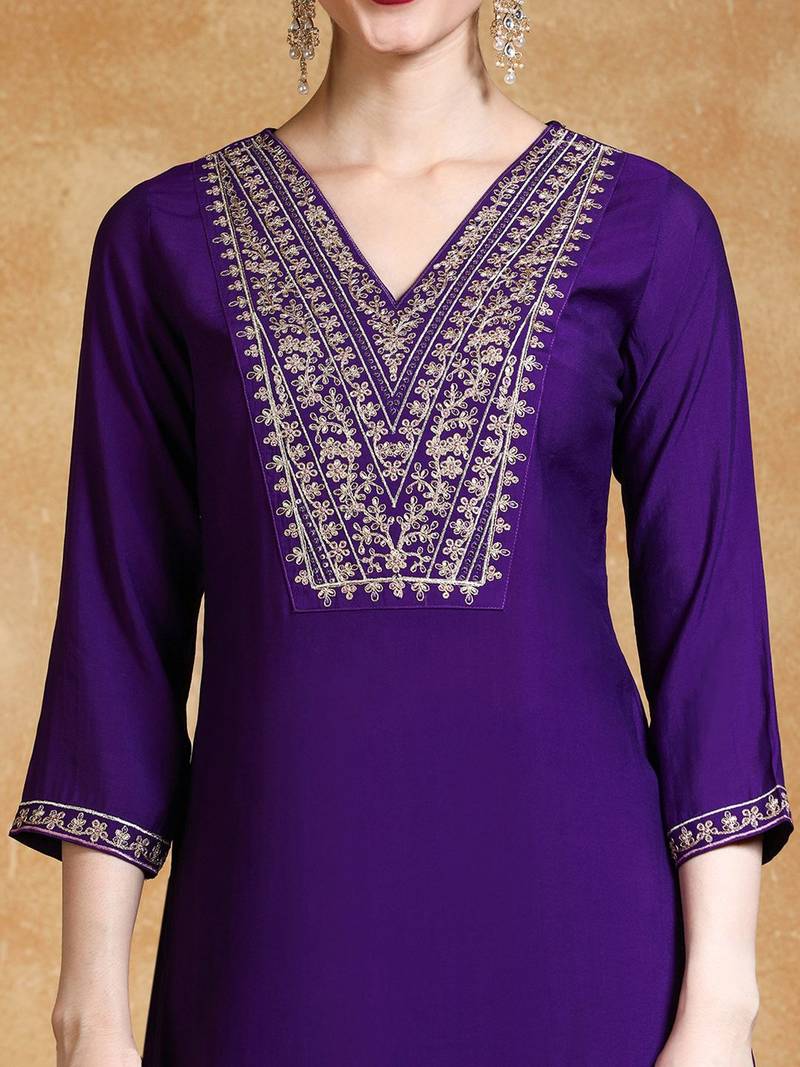 Women Floral Embroidered Kurta with Trousers & Dupatta