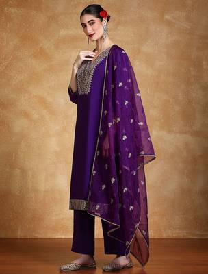 Women Floral Embroidered Kurta with Trousers & Dupatta 5