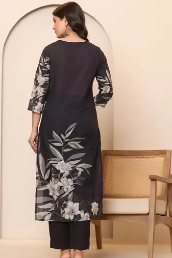 Women Floral Printed Regular Thread Work Pure Cotton Kurta with Trousers & With Dupatta