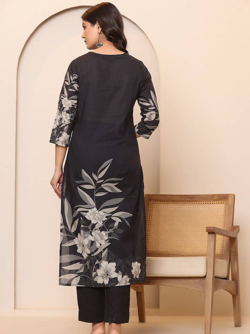 Women Floral Printed Regular Thread Work Pure Cotton Kurta with Trousers & With Dupatta