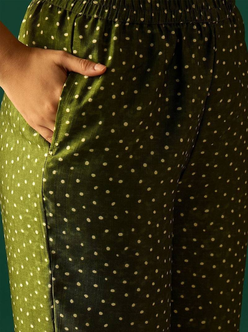 Women Ethnic Motifs Printed Regular Thread Work Kurta with Trousers & With Dupatta