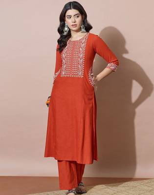 Women Ethnic Motifs Embroidered Regular Thread Work Kurta with Palazzos 1
