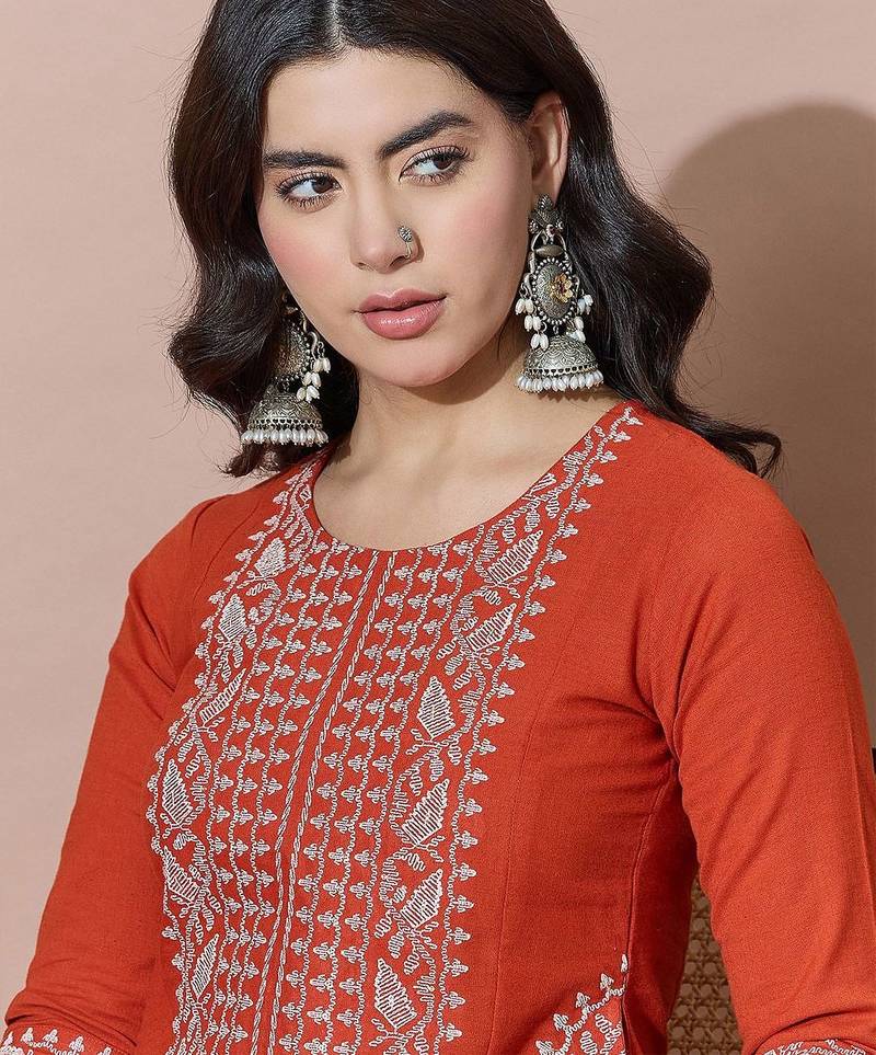 Women Ethnic Motifs Embroidered Regular Thread Work Kurta with Palazzos