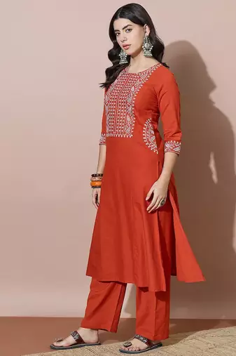 Women Ethnic Motifs Embroidered Regular Thread Work Kurta with Palazzos