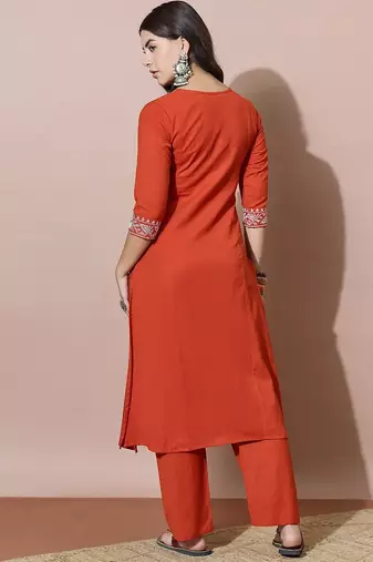 Women Ethnic Motifs Embroidered Regular Thread Work Kurta with Palazzos