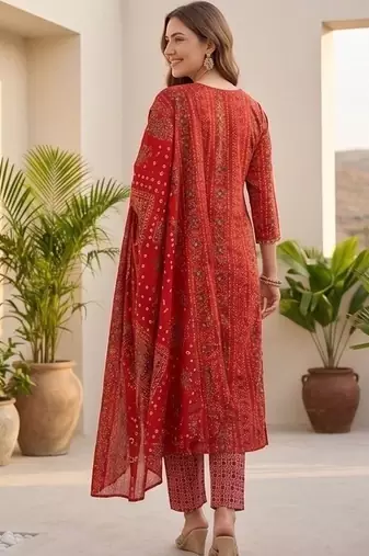 Women Ethnic Motifs Printed Regular Thread Work Kurta with Trousers & With Dupatta
