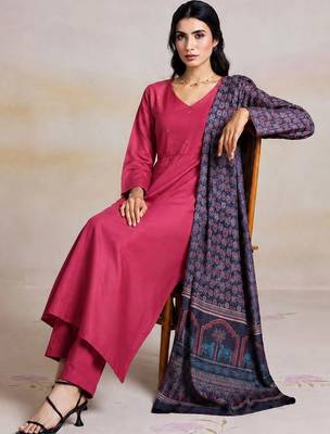 Women Ethnic Motifs Regular Thread Work Kurta with Trousers & With Dupatta 1