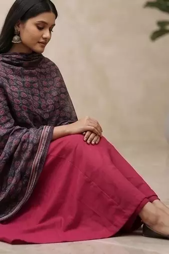 Women Ethnic Motifs Regular Thread Work Kurta with Trousers & With Dupatta