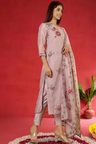 Women Floral Print Regular Kantha Work Kurta with Trousers & Dupatta