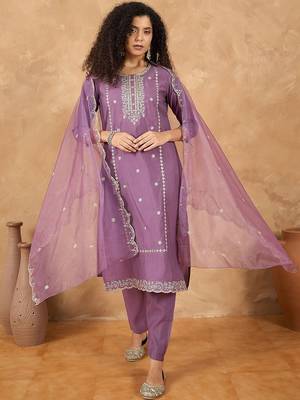 Women Ethnic Motifs Embroidered Kurta with Pyjama & Dupatta 1