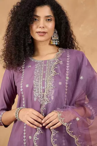 Women Ethnic Motifs Embroidered Kurta with Pyjama & Dupatta