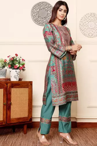 Women Ethnic Motifs Printed Regular Gotta Patti Chanderi Silk Kurta with Trousers