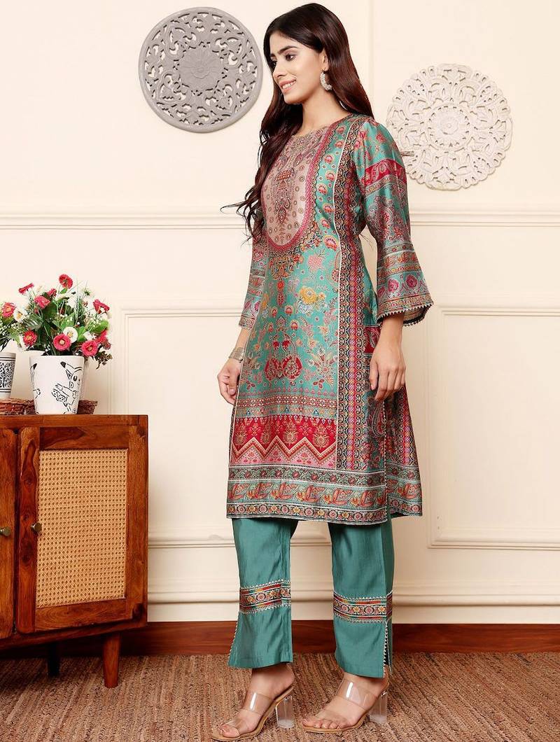 Women Ethnic Motifs Printed Regular Gotta Patti Chanderi Silk Kurta with Trousers