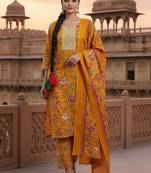 Women Floral Printed Regular Thread Work Kurta with Trousers & With Dupatta