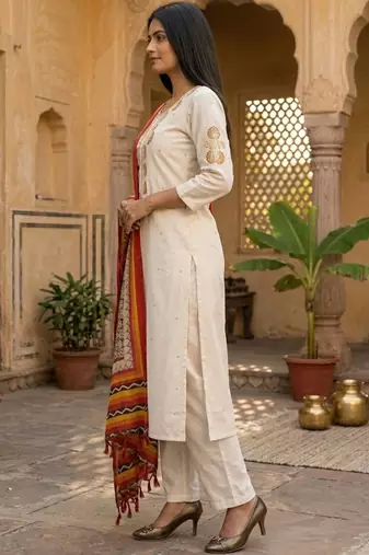 Women Embroidered Regular Thread Work Kurta with Trousers & With Dupatta