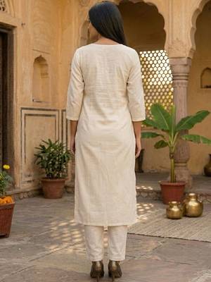 Women Embroidered Regular Thread Work Kurta with Trousers & With Dupatta 3