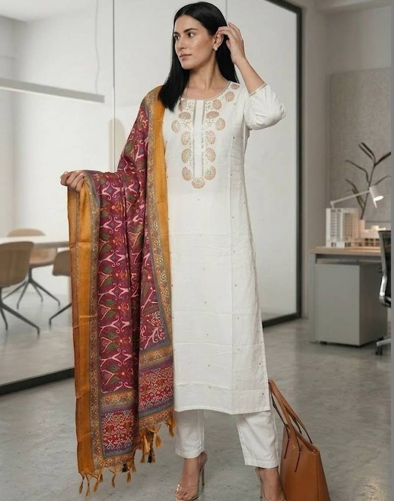 Women Embroidered Regular Thread Work Kurta with Trousers & With Dupatta