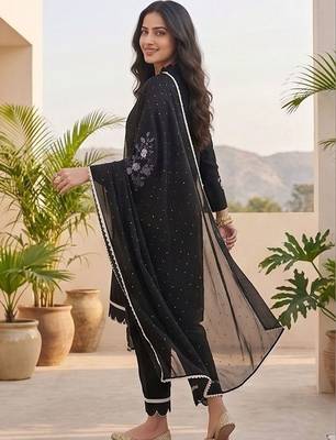 Women Ethnic Motifs Embroidered Regular Thread Work Kurta with Trousers & With Dupatta 3